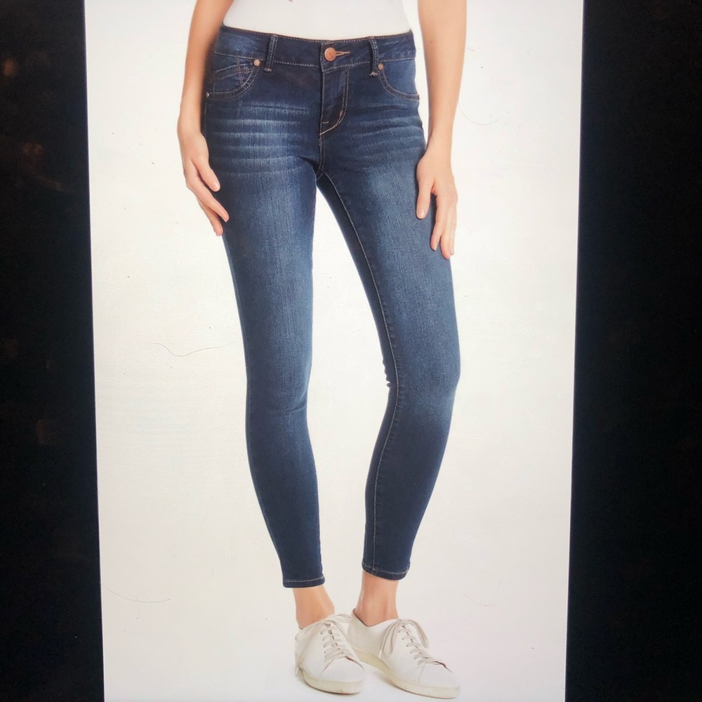 1822 Denim
Flex Ankle Skinny Jeans